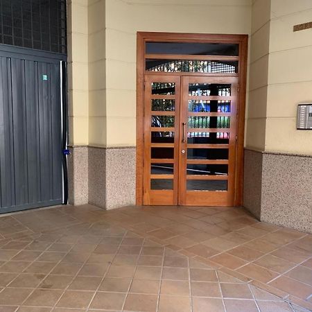 Apartamento Con Encanto Y Parking Privado Y Gratuito Гранада Екстер'єр фото